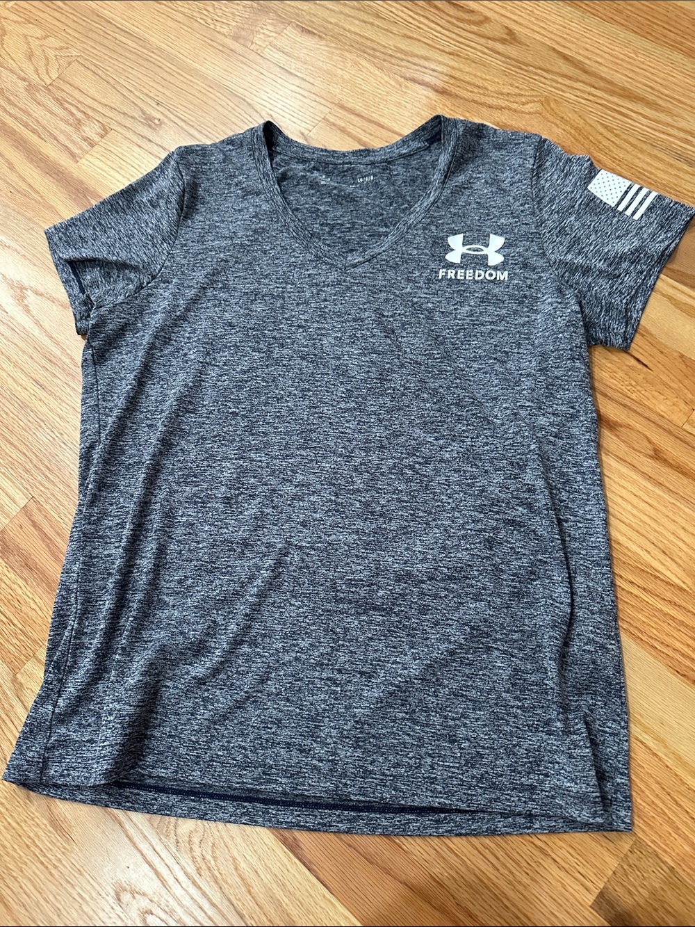 Under Armour V Neck Freedom Top